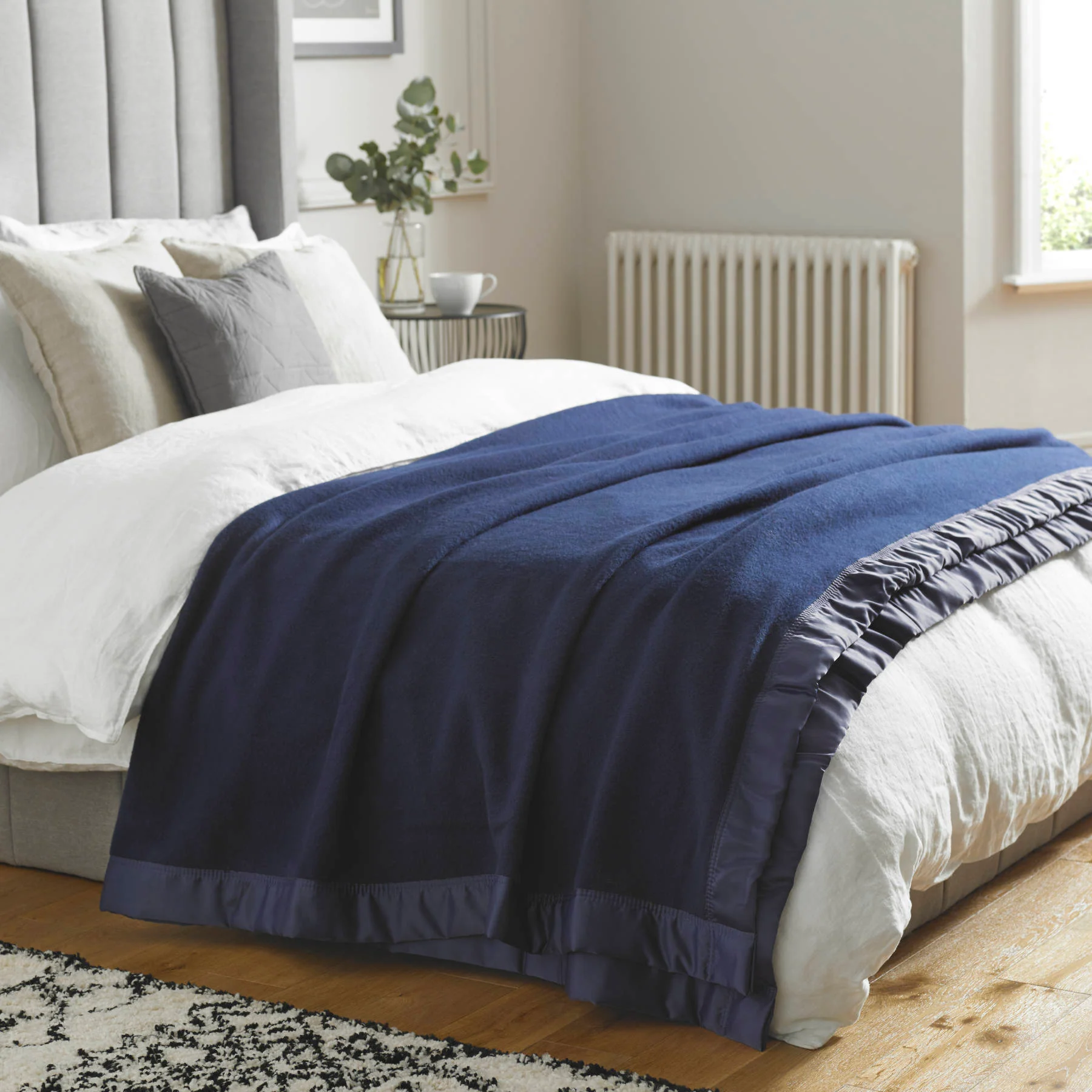 Woods Pure Merino Wool Luxury Blanket - Image 10