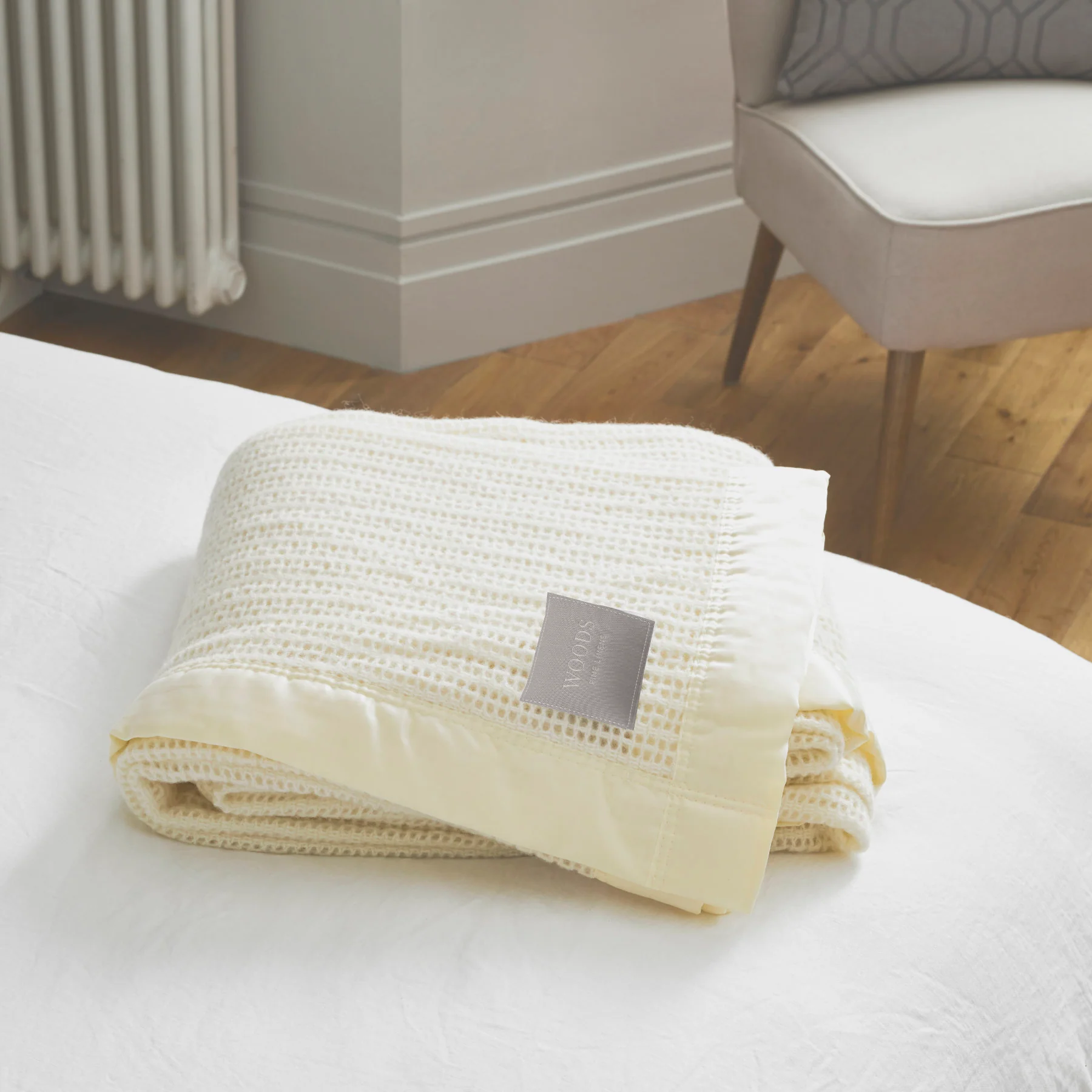 Woods Pure New Wool 'Cellular' Blanket - Image 5